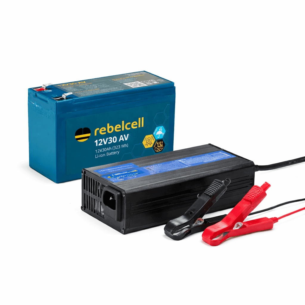 Acumulator li-ion 12V30 AV cu încărcător 12.6V6A Li-ion