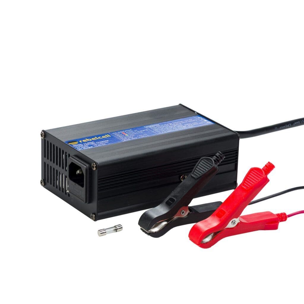 Încărcător cu litiu 12.6V6A