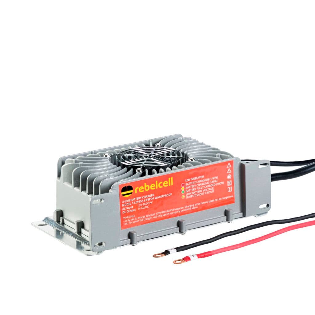 Încărcător LiFePO4 14.6V35A rezistent la apă (IP65)