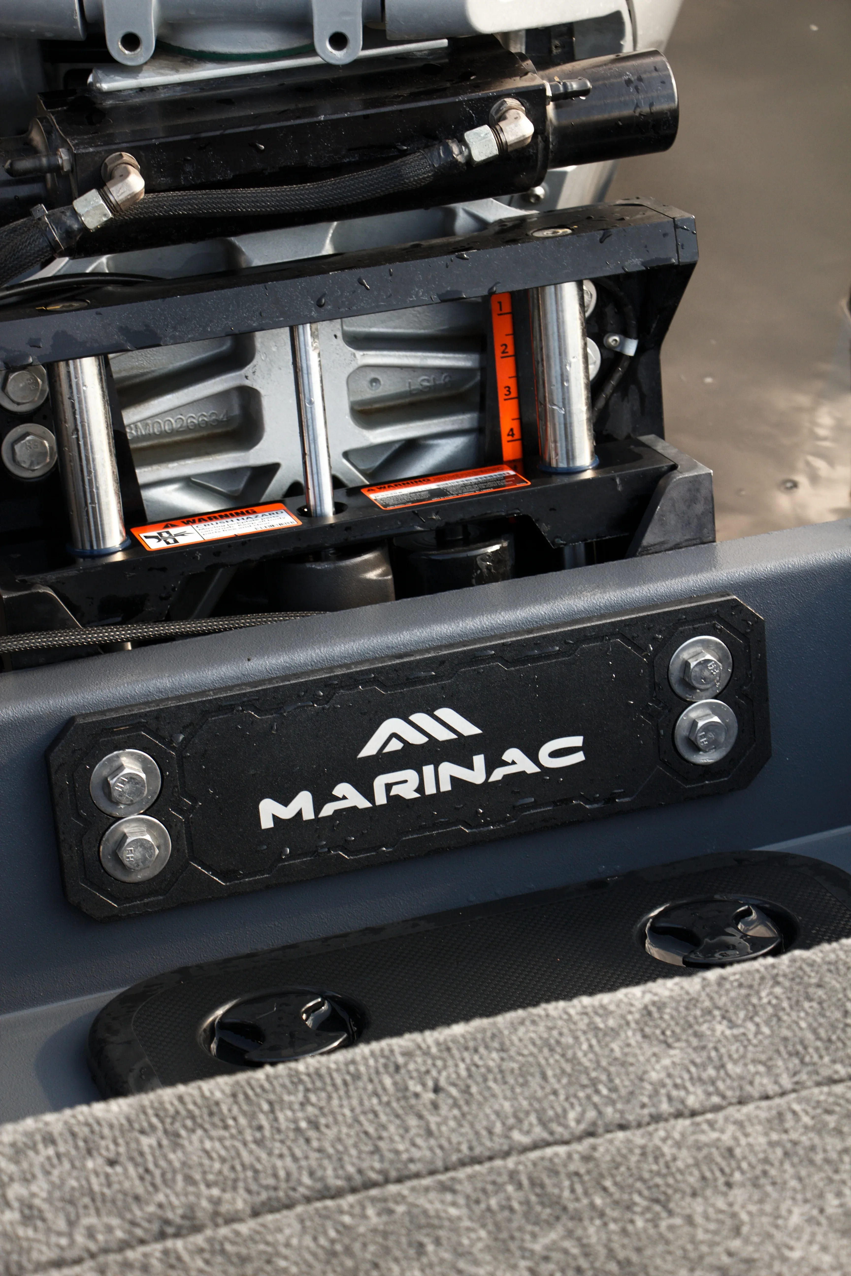 Transom Engine Mount Plate (4 Holes)