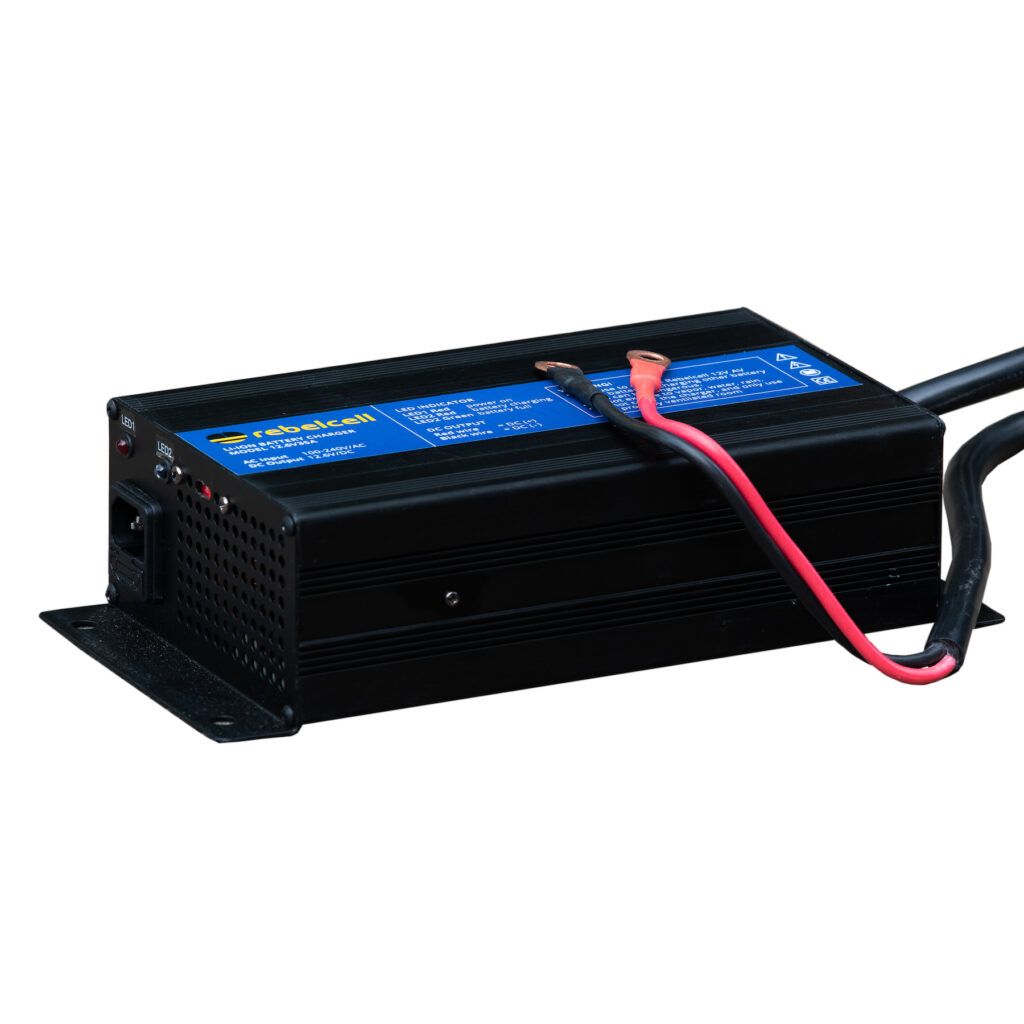 Încărcător litiu 12.6V35A