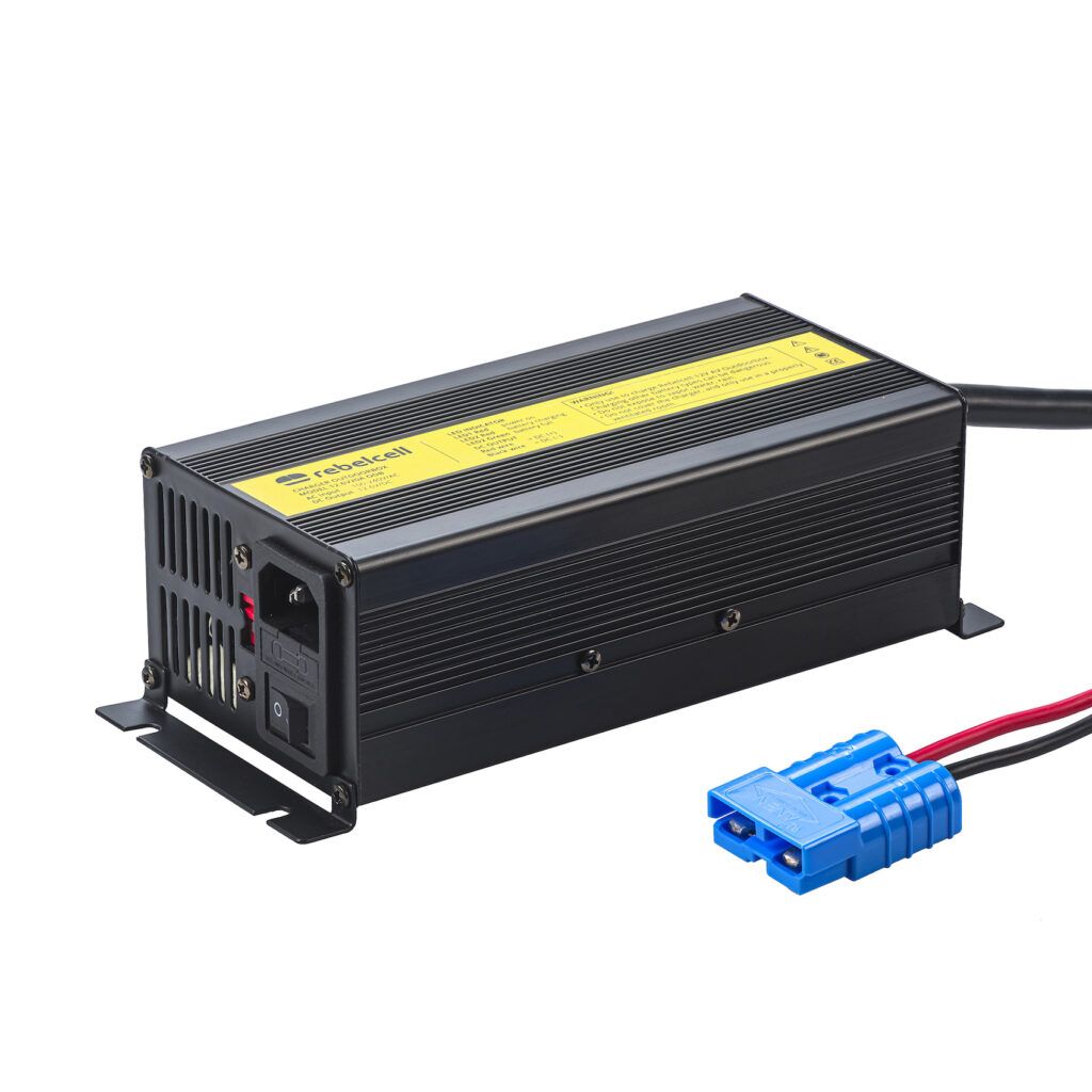 Încărcător litiu 12.6V20A pentru Outdoorbox