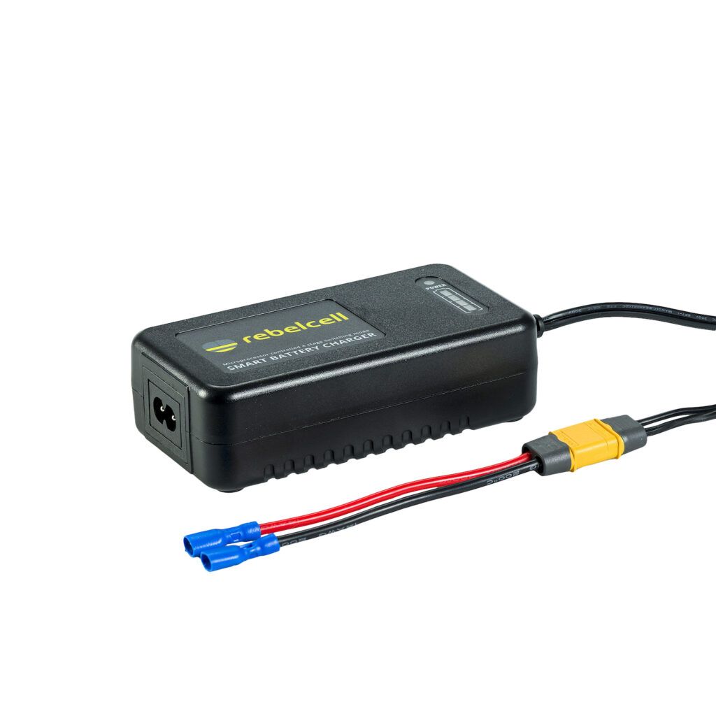 Încărcător litiu 12.6V4A XT60