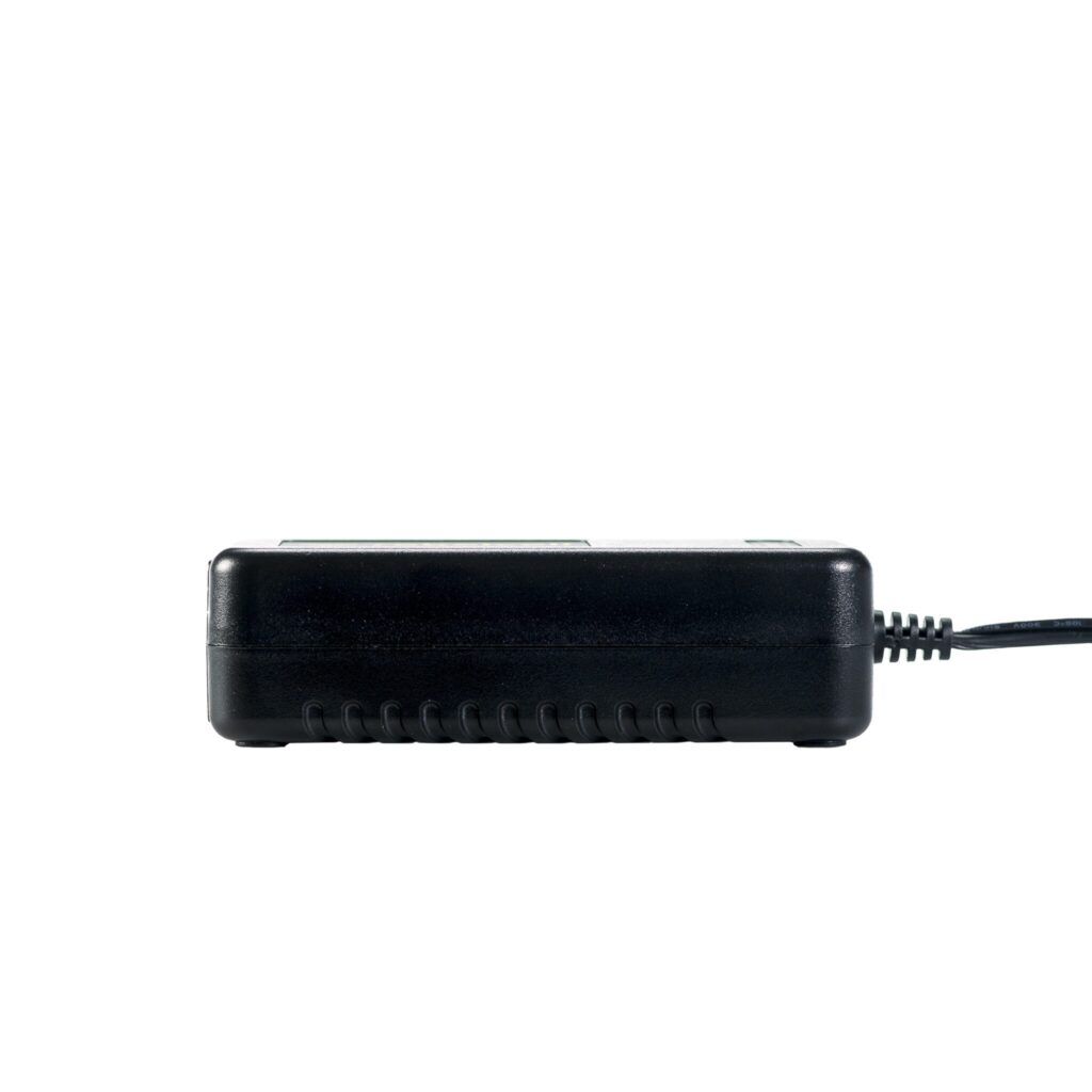 Încărcător litiu 12.6V4A XT60 4