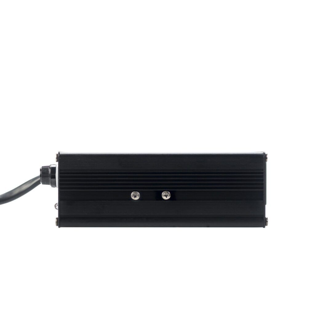 Încărcător litiu 12.6V6A 6