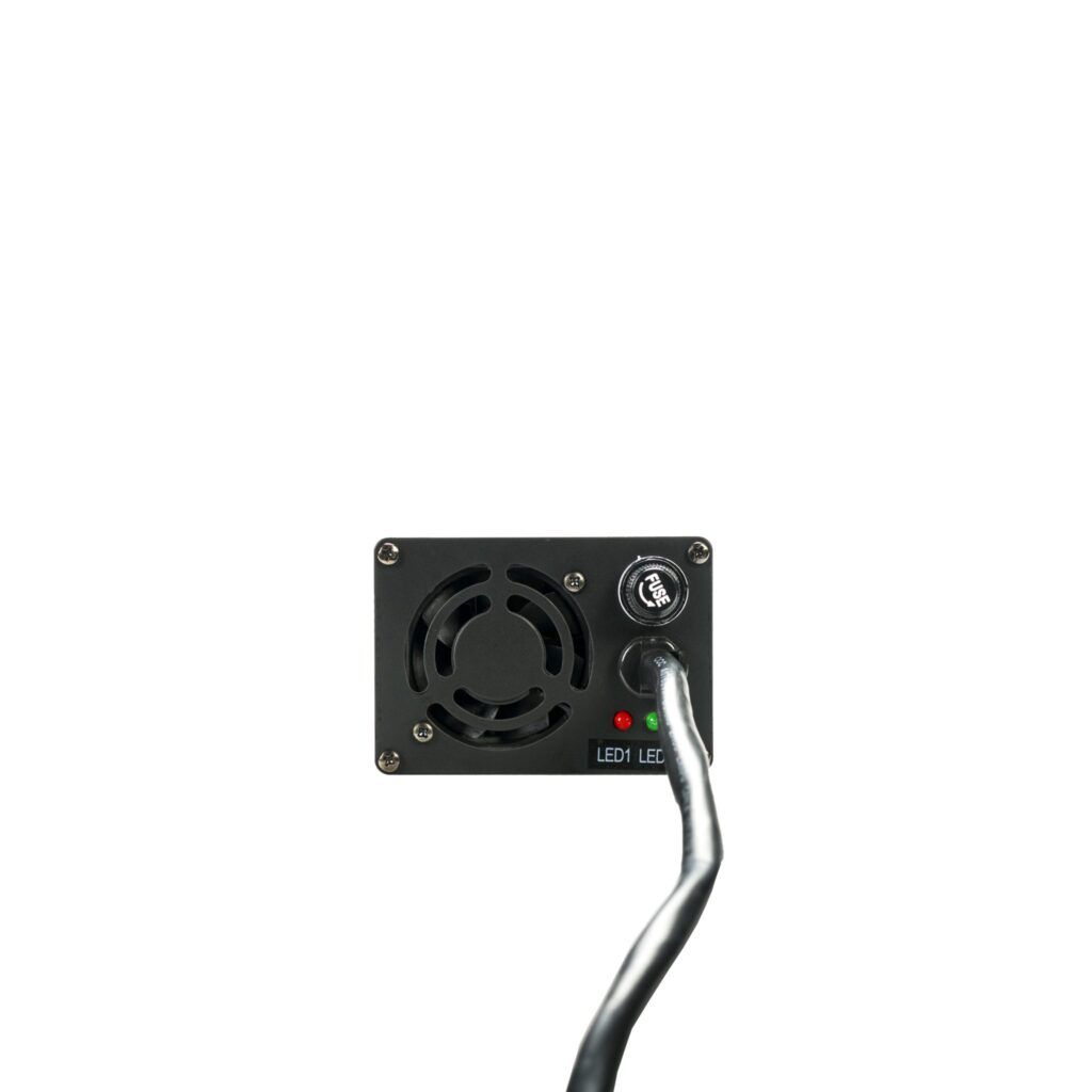 Încărcător 14.6V20A LiFePO4 3
