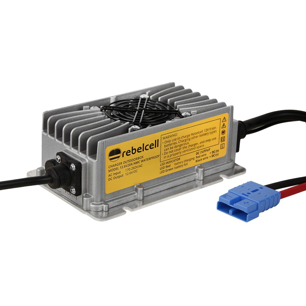 Încărcător litiu 12.6V20A pentru Outdoorbox rezistent la apă (IP65)