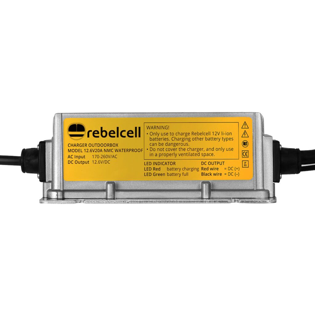 Încărcător litiu 12.6V20A pentru Outdoorbox rezistent la apă (IP65) 2