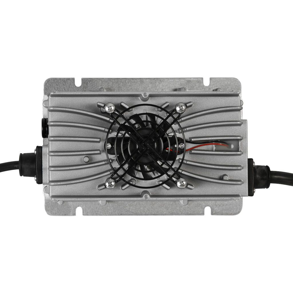 Încărcător litiu 12.6V20A rezistent la apă (IP65) 2