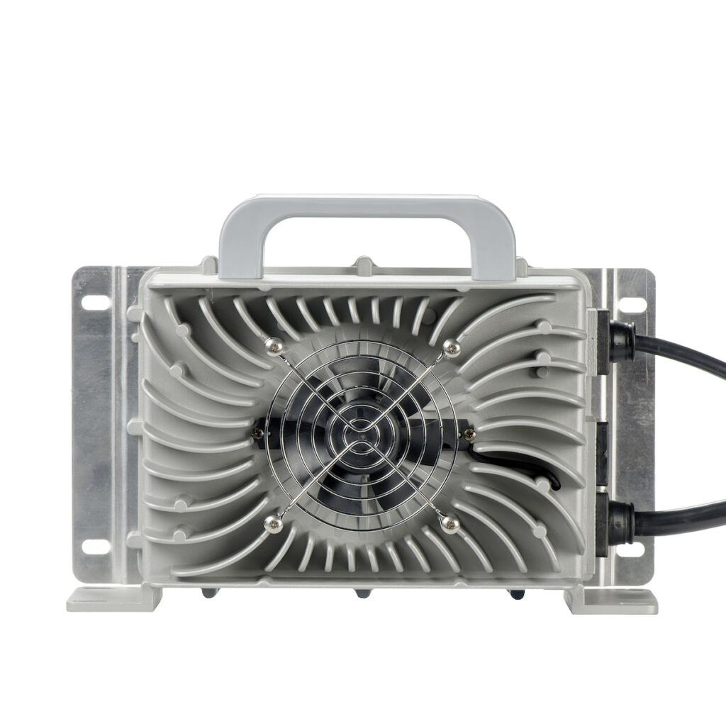 Încărcător litiu 12.6V35A rezistent la apă (IP65) 2