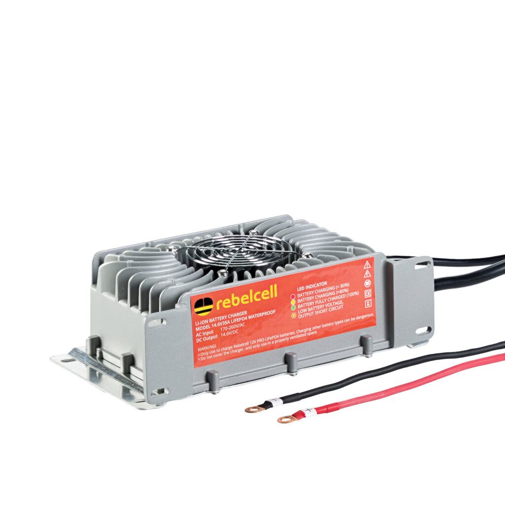 Încărcător 14.6V35A LiFePO4 rezistent la apă (IP65)
